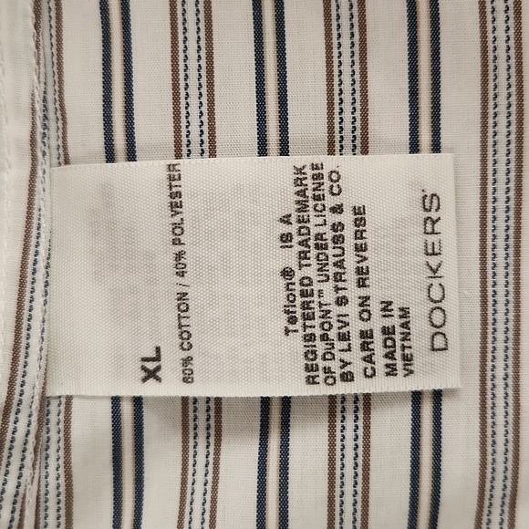 3/$20 Dockers White Striped Wrinkle Free Button-Up Shirt - Picture 8 of 10